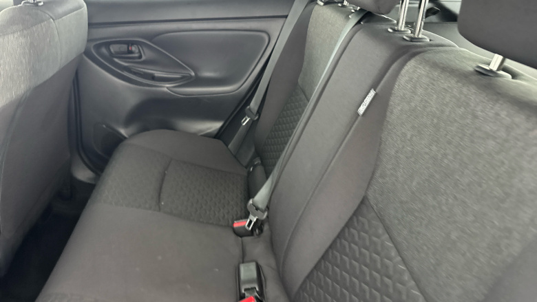 Toyota Yaris Cross 1.5 Hybrid Design 5dr CVT Hybrid Estate